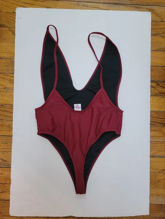 Deep V Burgundy Backless High Cut Thong One-Piece Swimsuit Y2K Sexy 90s Baywatch - Picture 6 of 8